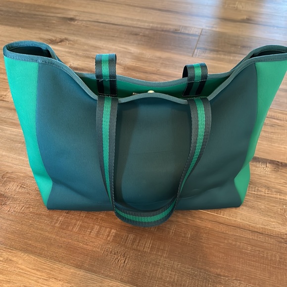 Summersault neoprene tote bag - Picture 8 of 9